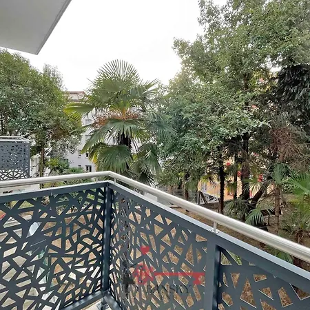 Sofia 4 - 5min Station -by Easylife Swiss Lugano