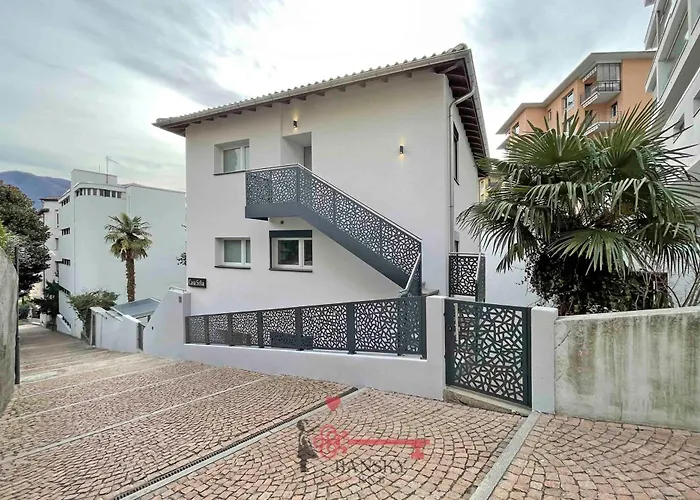 Sofia 4 - 5min Station -by Easylife Swiss Daire Lugano