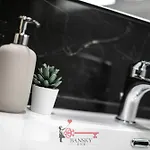 Sofia 4 - 5min Station -by Easylife Swiss * Lugano