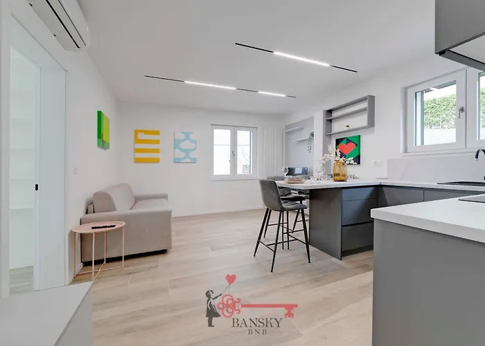 Sofia 4 - 5min Station -by Easylife Swiss Appartamento